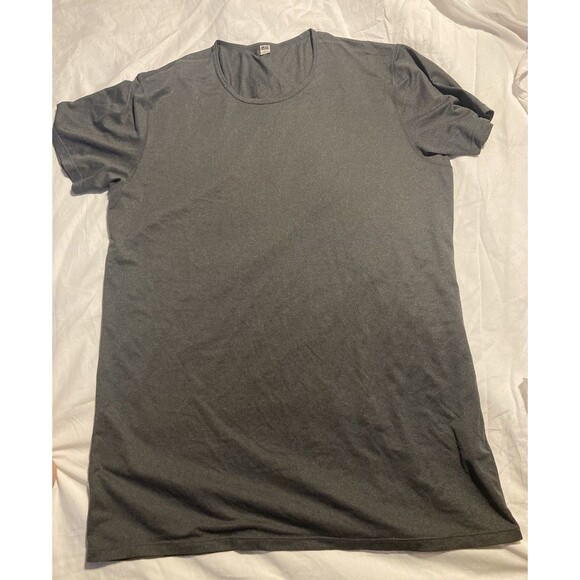 UNIQLO T-Shirts Gray Mesh Crew Neck Everyday Mens Size L Tee Alrism Poly/spandex - Picture 1 of 7